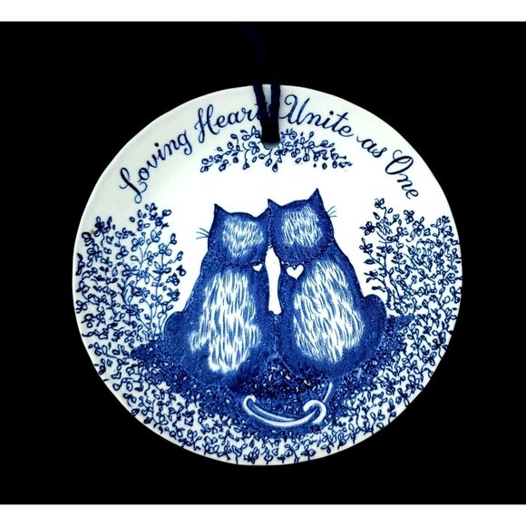 Vintage 60s Blue and White Cat Plate Crownford Staffordshire Loving Heaarts - Picture 1 of 8